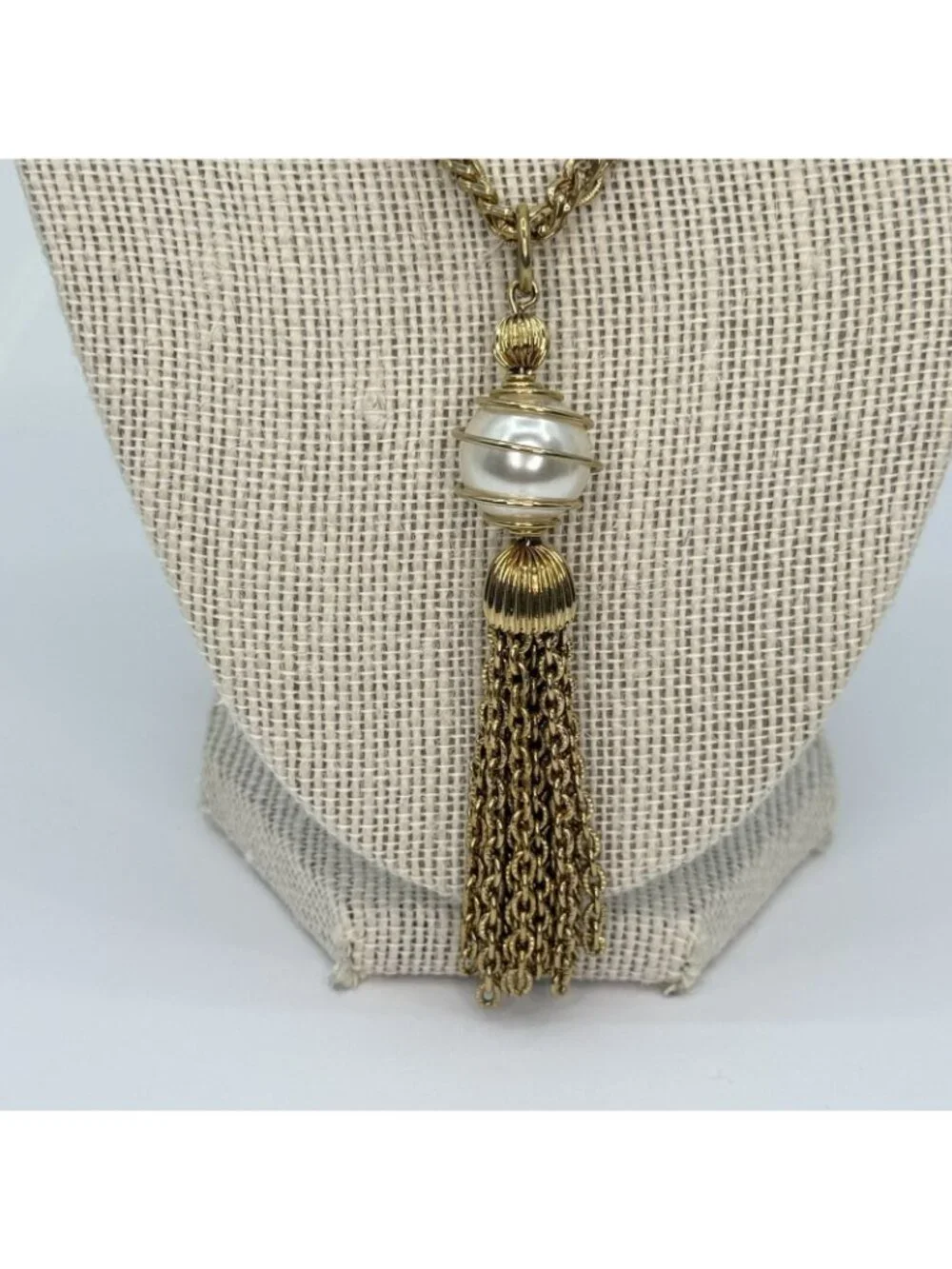 Vintage Gold Tone Tassel Faux Pearl Hollywood Style Statement Necklace